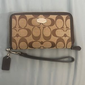 New Coach wristlet, brown, light brown